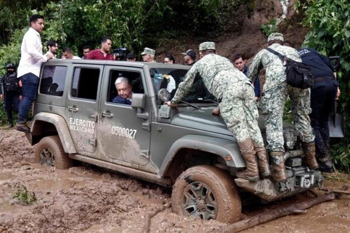 La fallida visita de AMLO a los damnificados por el huracán ‘Otis’ en Acapulco